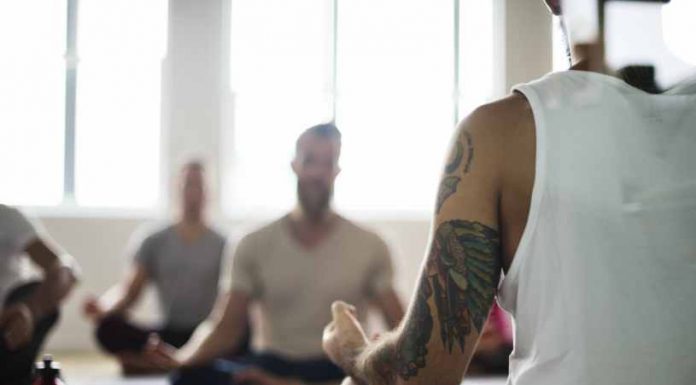 Beneficios Salud Practicar Yoga - Bienestar Yoga